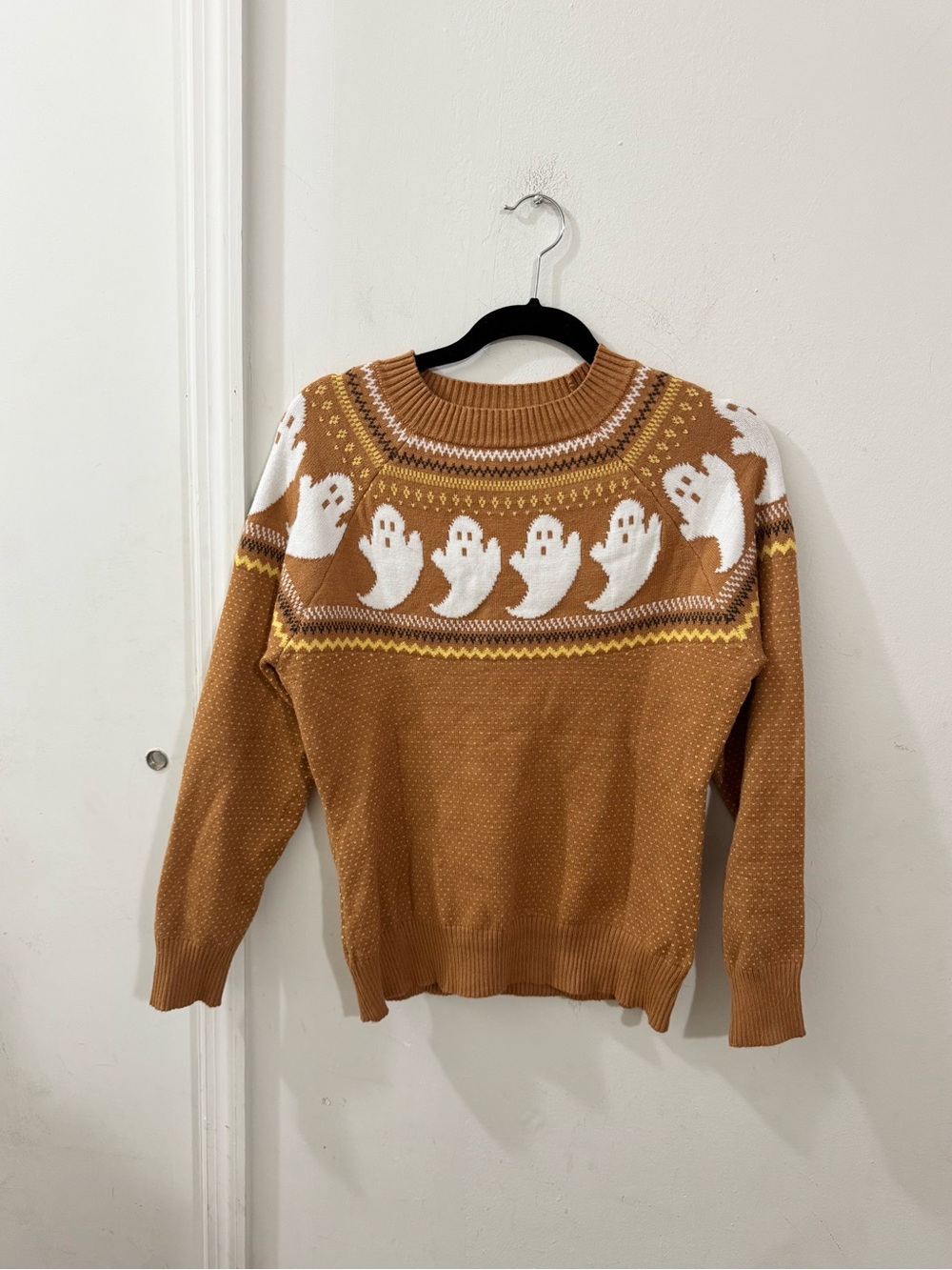 Women’s Ghost Pattern Crewneck Sweater, Rust Orange/Brown/White, size small